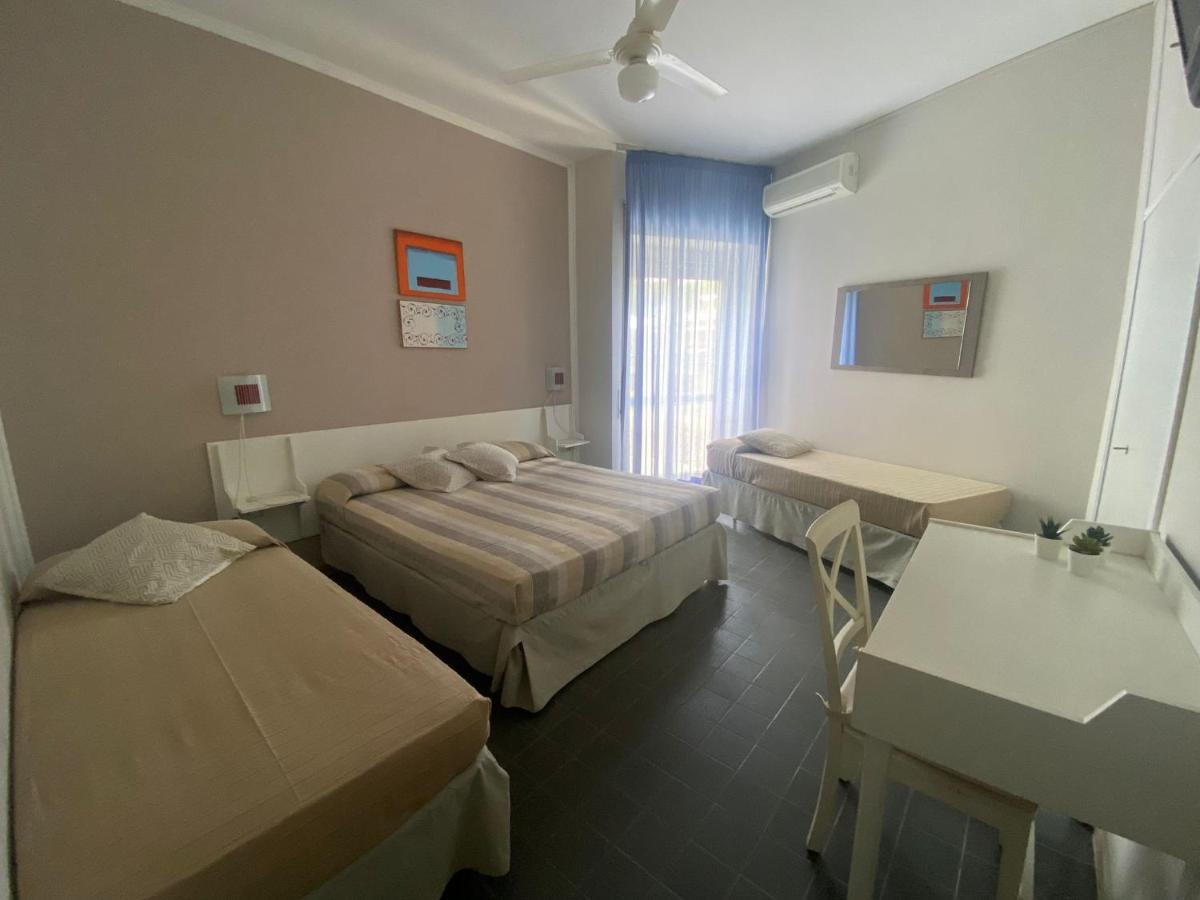 Anna Hotel 2*