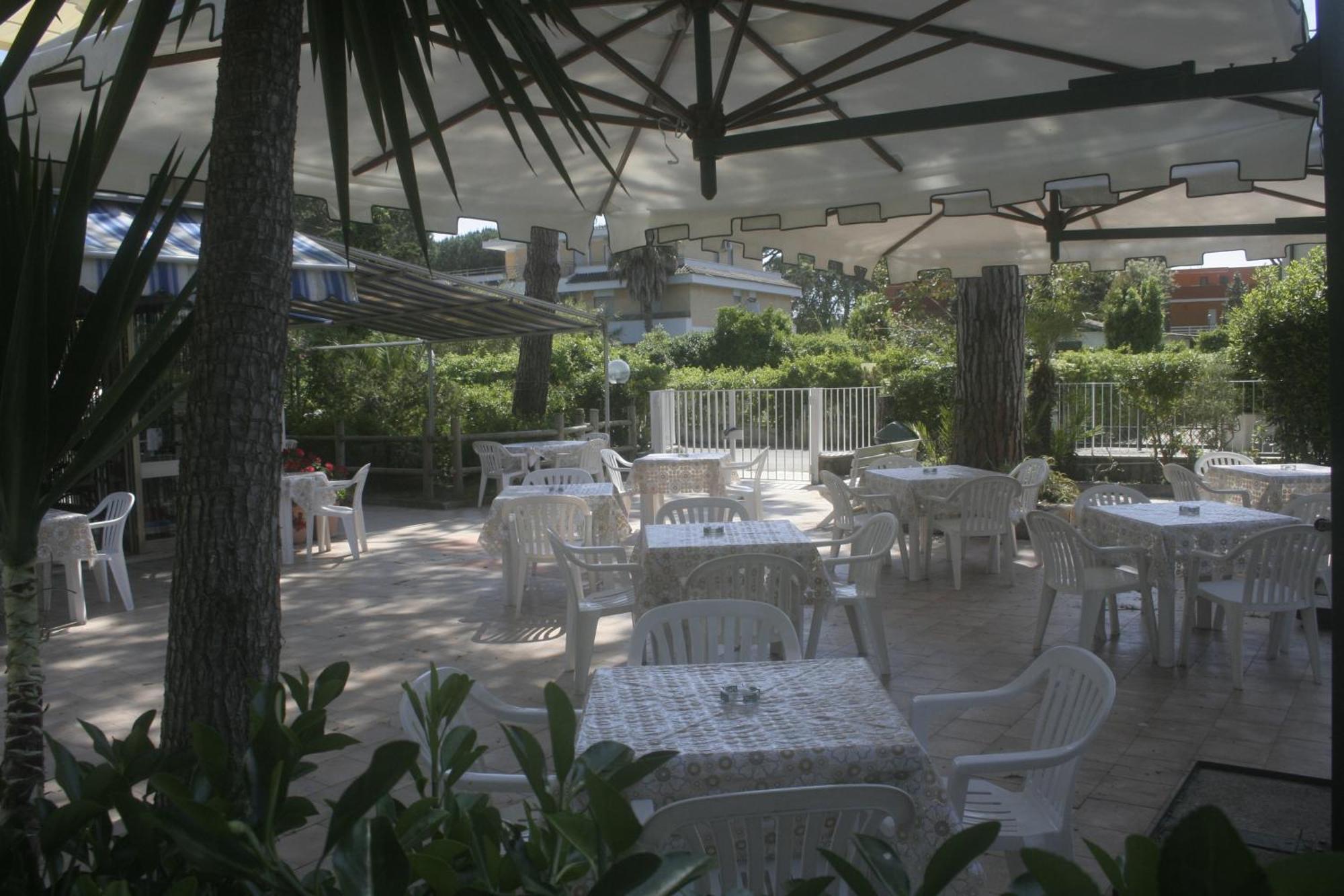 Hotel Anna 2*